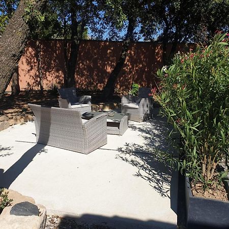 Willa Location Independante Au Coeur Des Alpilles Pour 2 Personnes Avec Jacuzzi Aureille Zewnętrze zdjęcie
