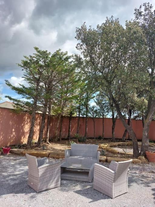 Willa Location Independante Au Coeur Des Alpilles Pour 2 Personnes Avec Jacuzzi Aureille Zewnętrze zdjęcie
